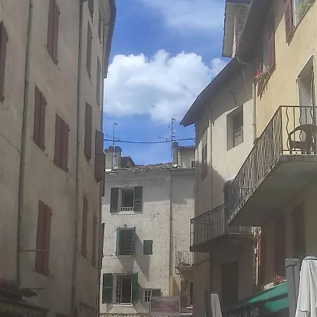 Apartment Chez Mamy Dee 3 *
