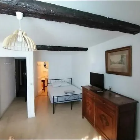 Chez Mamy Dee 3 Apartment *